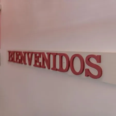 Appartamento Deluxe A 10 Min Del Acueducto I Jardin I 2 Tv I 5g I Aparca En La Puerta I Ubicacion Excelente I Todas Ventanas A La Calle Segovia
