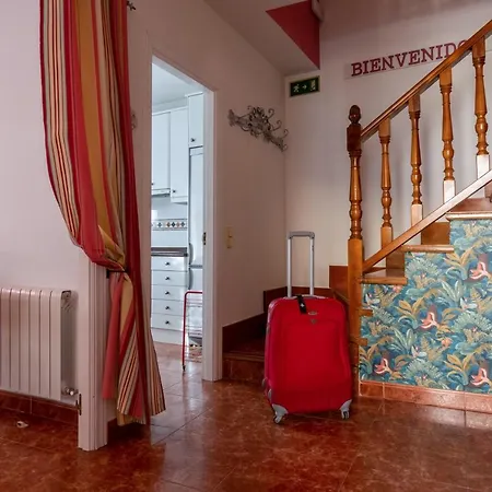 Deluxe A 10 Min Del Acueducto I Jardin I 2 Tv I 5g I Aparca En La Puerta I Ubicacion Excelente I Todas Ventanas A La Calle Appartamento Segovia
