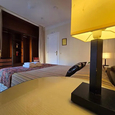 Apartamento Deluxe A 10 Min Del Acueducto I Jardin I 2 Tv I 5G I Aparca En La Puerta I Ubicacion Excelente I Todas Las Ventanas A La Calle * Segovia