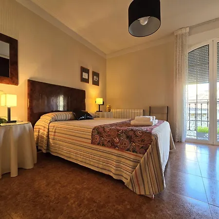 Apartamento Gran apartamento CON JARDIN a 55 min de Madrid wifi free aparca en la puerta Segovia