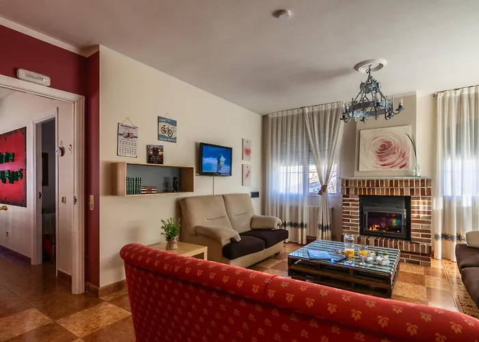 Gran Con Jardin A 55 Min De Madrid Wifi Free Aparca En La Puerta